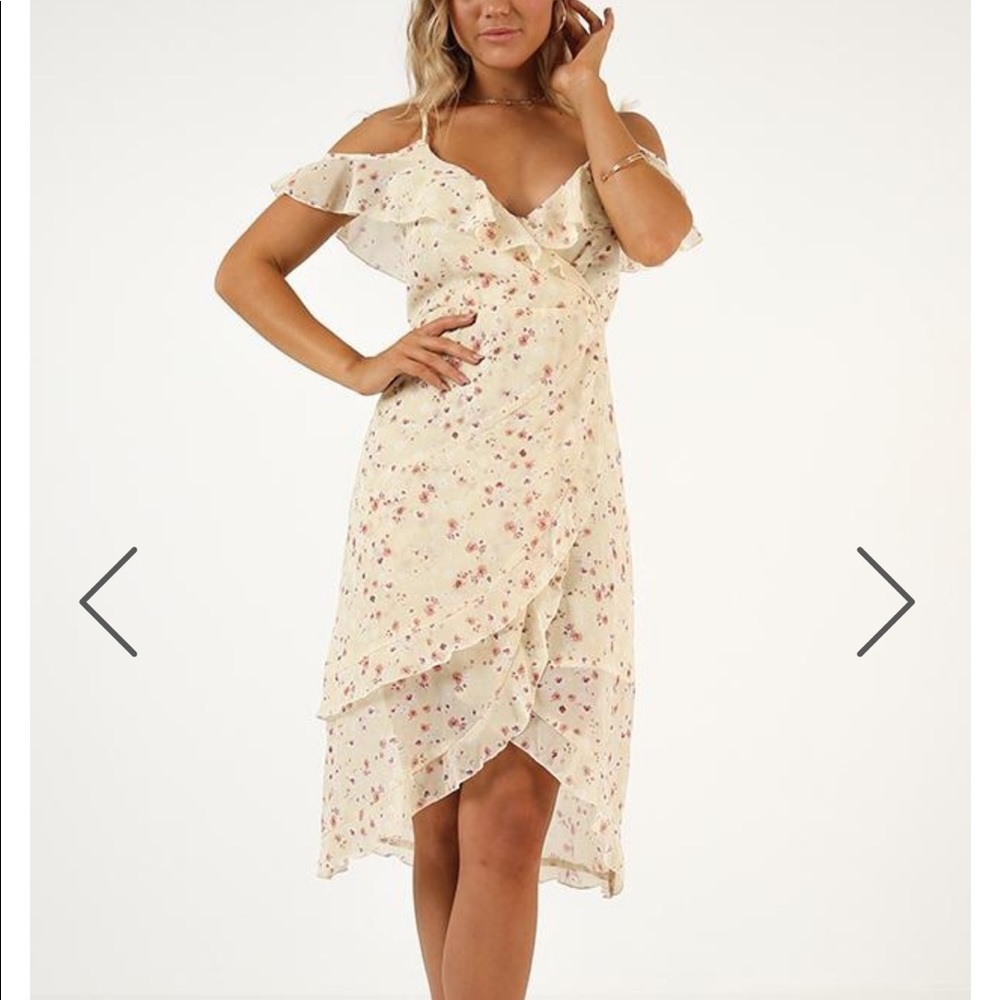 NWT Showpo dress